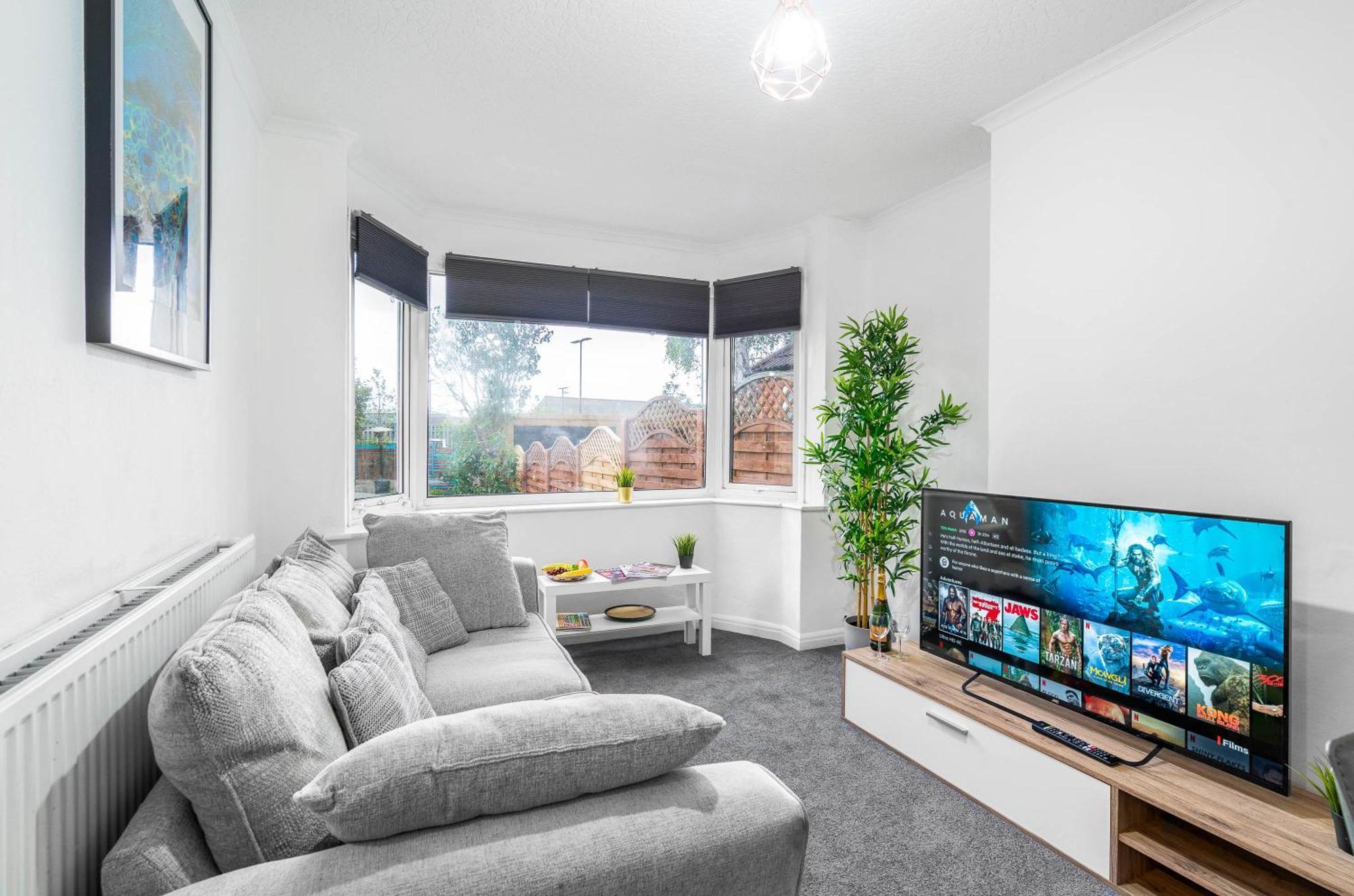 4 Bedroom House - Accommodates 7 - Garden - Parking - Netflix - Wifi - 559T Бирмингем Экстерьер фото