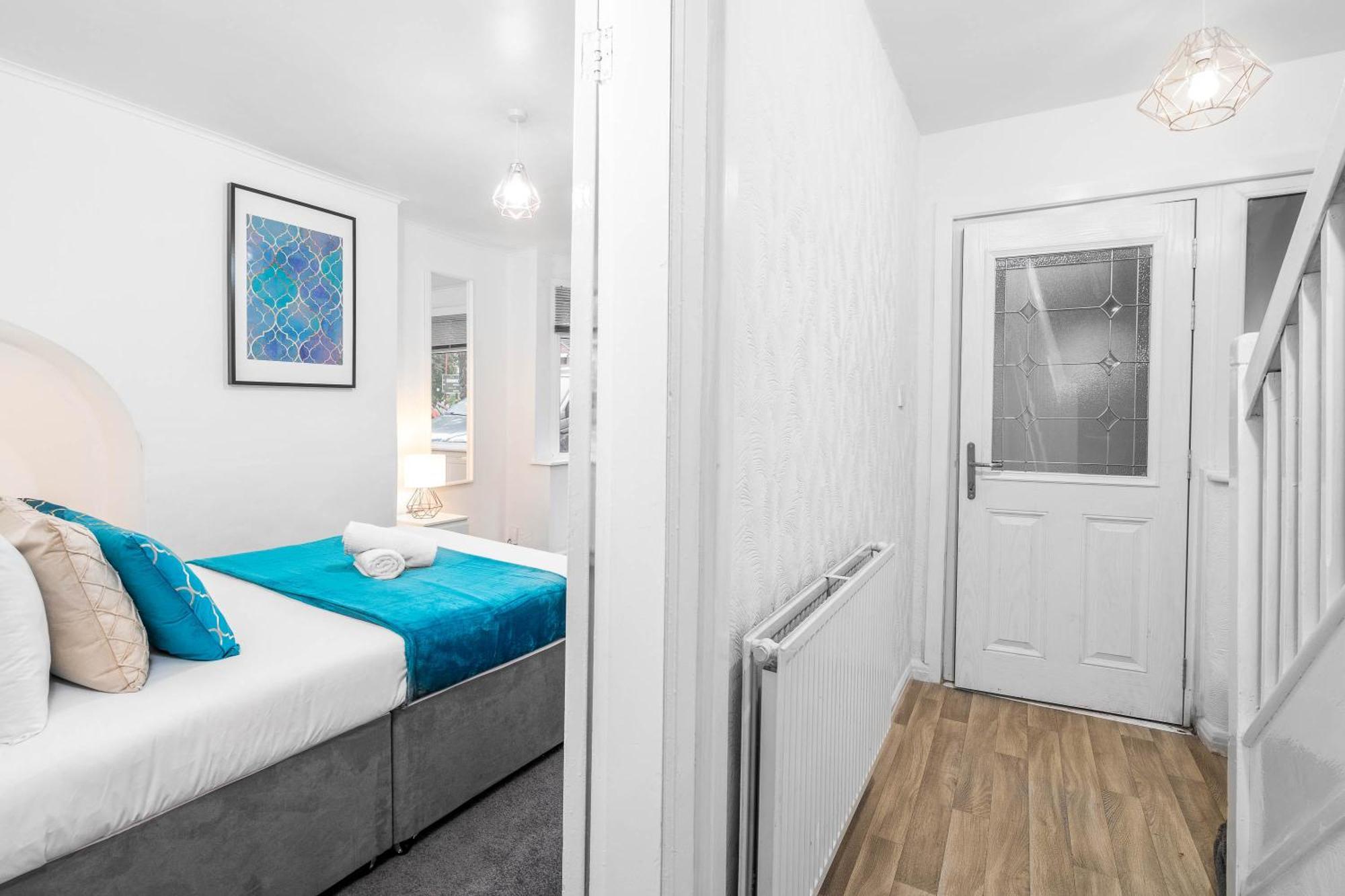 4 Bedroom House - Accommodates 7 - Garden - Parking - Netflix - Wifi - 559T Бирмингем Экстерьер фото